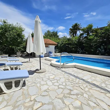 Apartmán Mirko1 Mit Gemeinschaftlichem Pool By Interhome